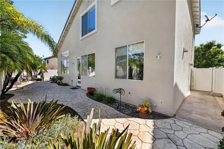 21 Calle Del Mar, Rancho Santa Margarita, California 92688