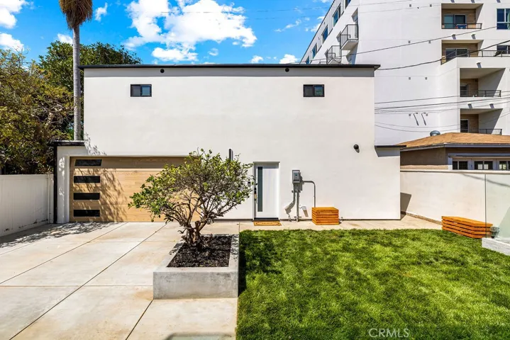 2621 2623 S Bentley Avenue, Los Angeles, California 90064
