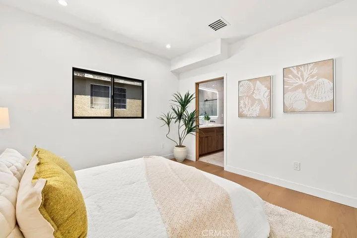 2621 2623 S Bentley Avenue, Los Angeles, California 90064