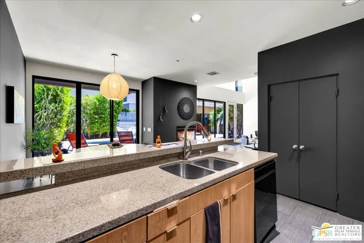 1512 E Baristo Road, Palm Springs, California 92262