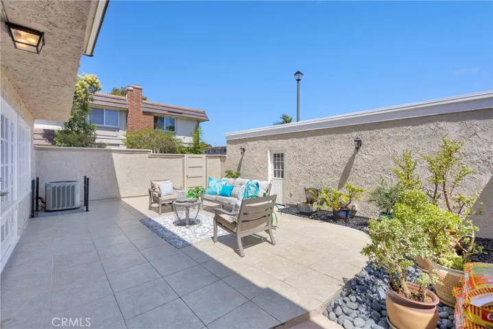 5191 Victoria, Westminster, California 92683