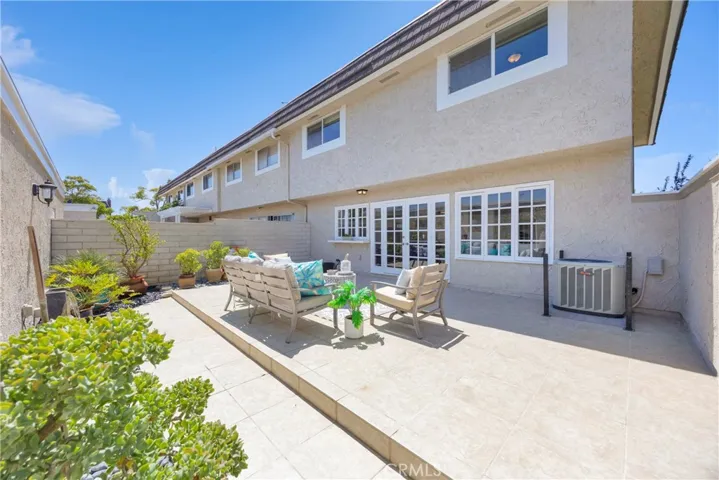5191 Victoria, Westminster, California 92683