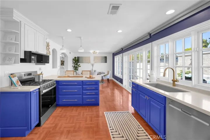 5191 Victoria, Westminster, California 92683