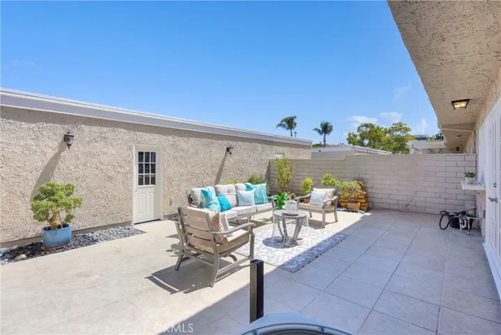 5191 Victoria, Westminster, California 92683