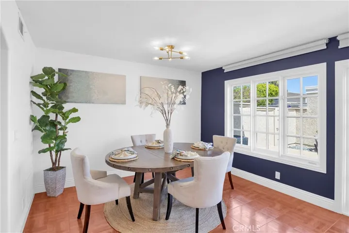 5191 Victoria, Westminster, California 92683