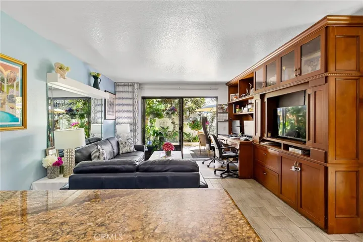 8603 Shadow Lane Lane, Fountain Valley, California 92708
