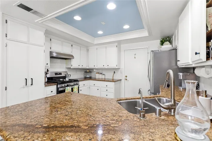 8603 Shadow Lane Lane, Fountain Valley, California 92708