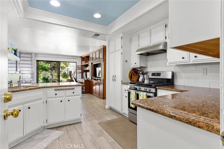 8603 Shadow Lane Lane, Fountain Valley, California 92708