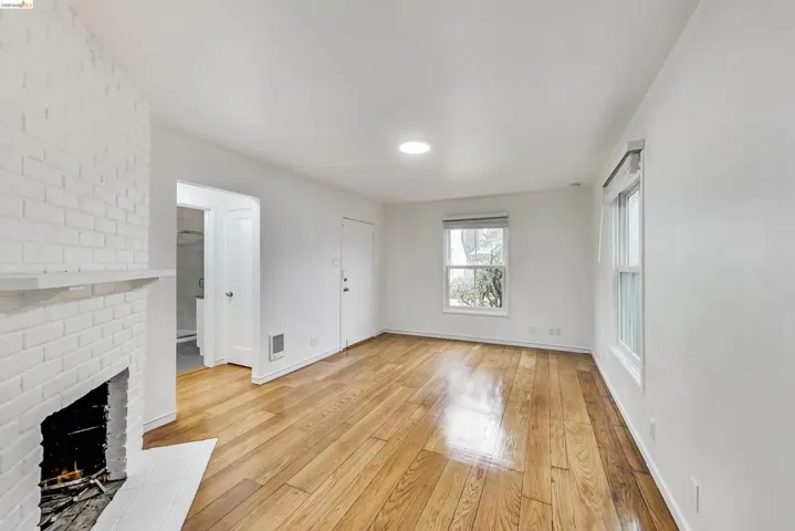 1207 University Ave, Berkeley, California 94702