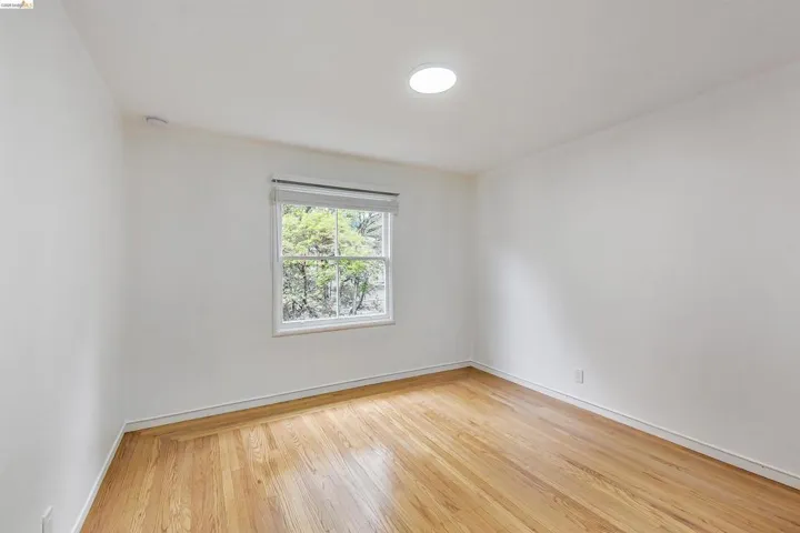 1207 University Ave, Berkeley, California 94702