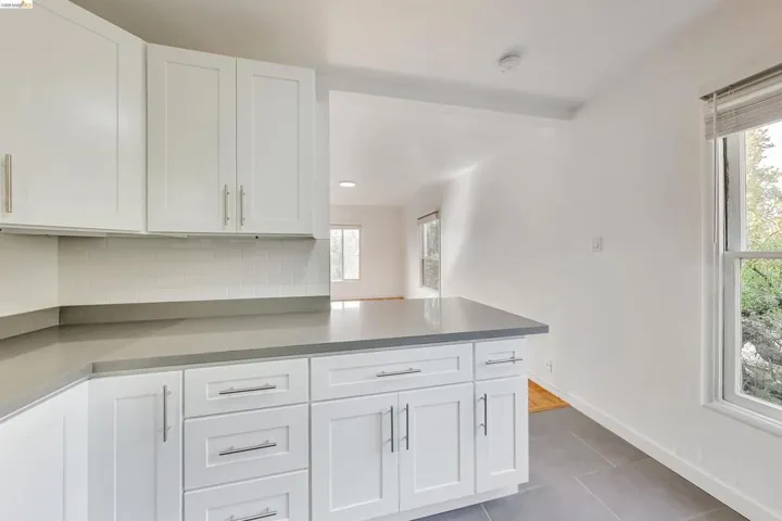 1207 University Ave, Berkeley, California 94702