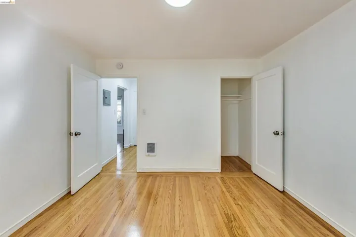 1207 University Ave, Berkeley, California 94702
