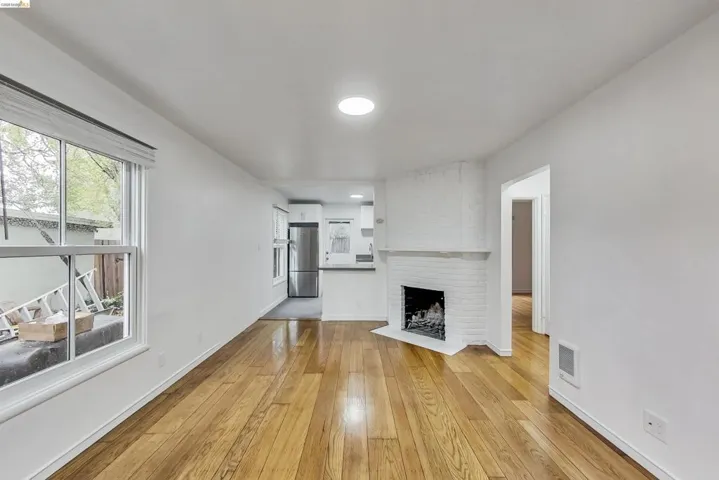 1207 University Ave, Berkeley, California 94702