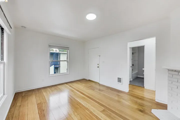 1207 University Ave, Berkeley, California 94702
