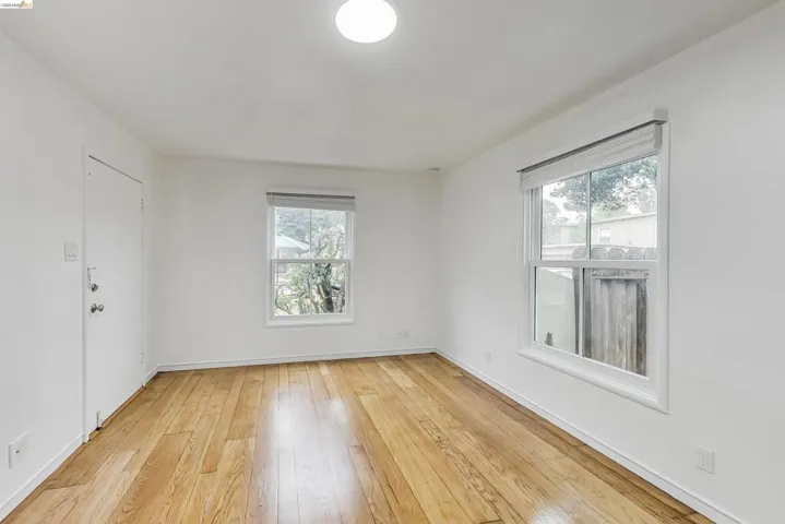 1207 University Ave, Berkeley, California 94702