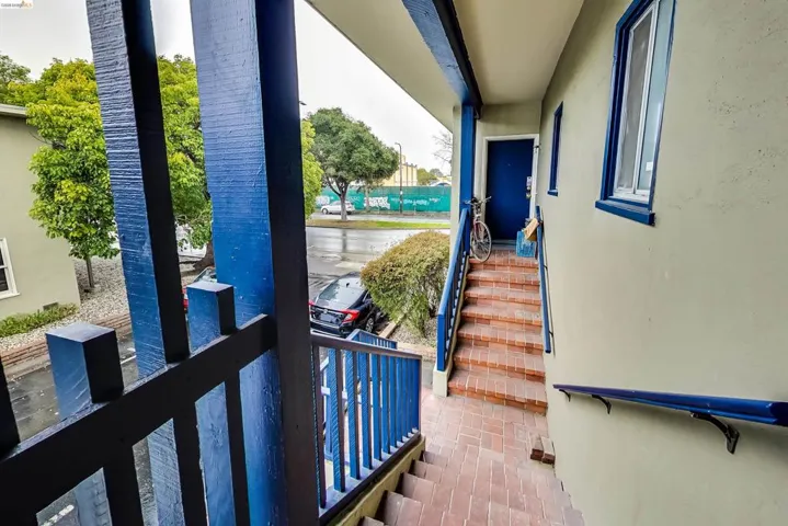 1207 University Ave, Berkeley, California 94702