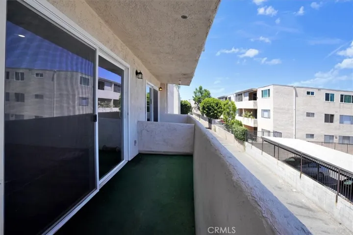 5412 Lindley Avenue 110, Encino, California 91316