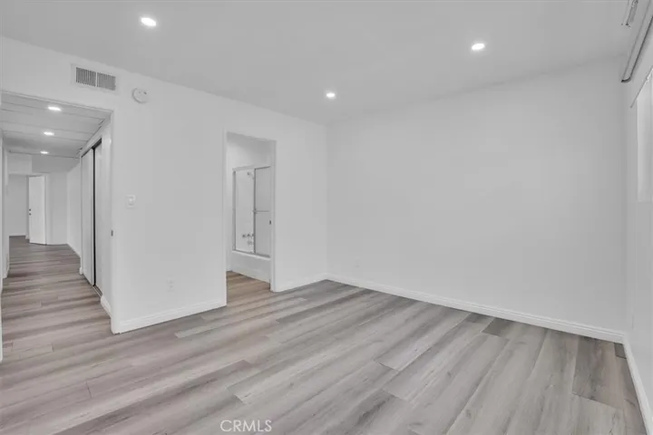 5412 Lindley Avenue 110, Encino, California 91316