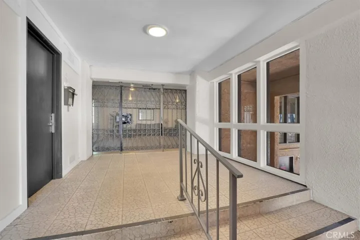 5412 Lindley Avenue 110, Encino, California 91316