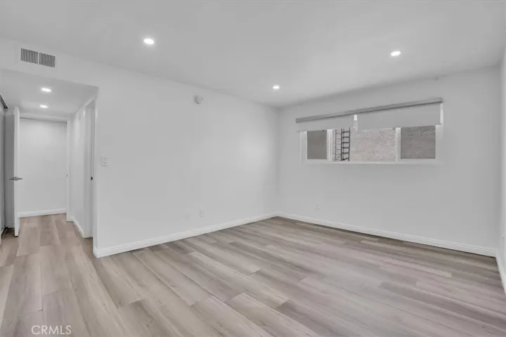 5412 Lindley Avenue 110, Encino, California 91316