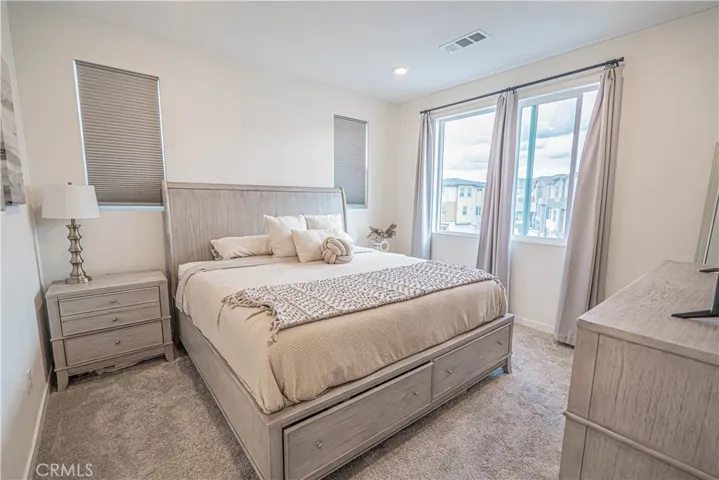 27154 Valley Oak Place, Valencia, California 91381