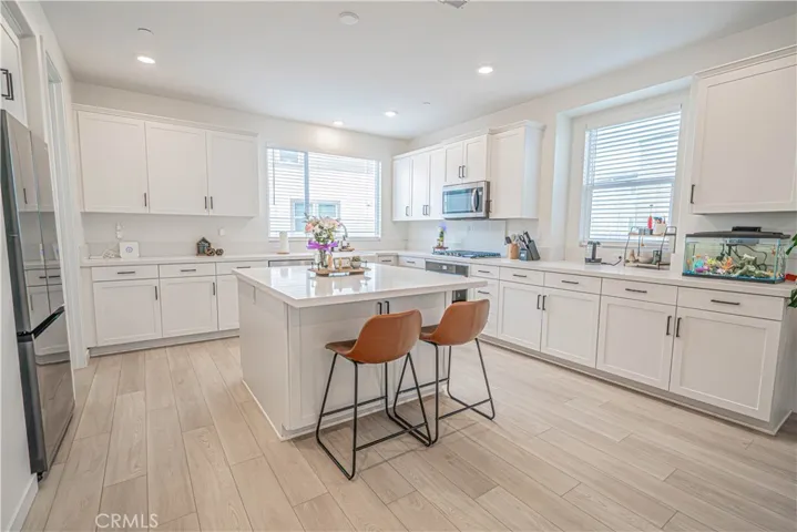 27154 Valley Oak Place, Valencia, California 91381