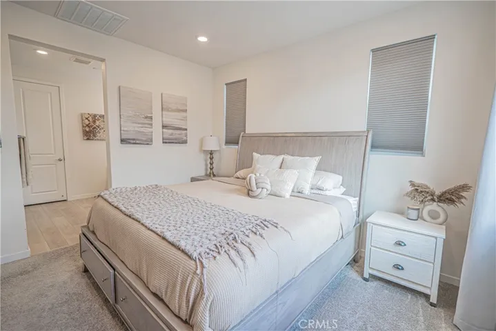 27154 Valley Oak Place, Valencia, California 91381