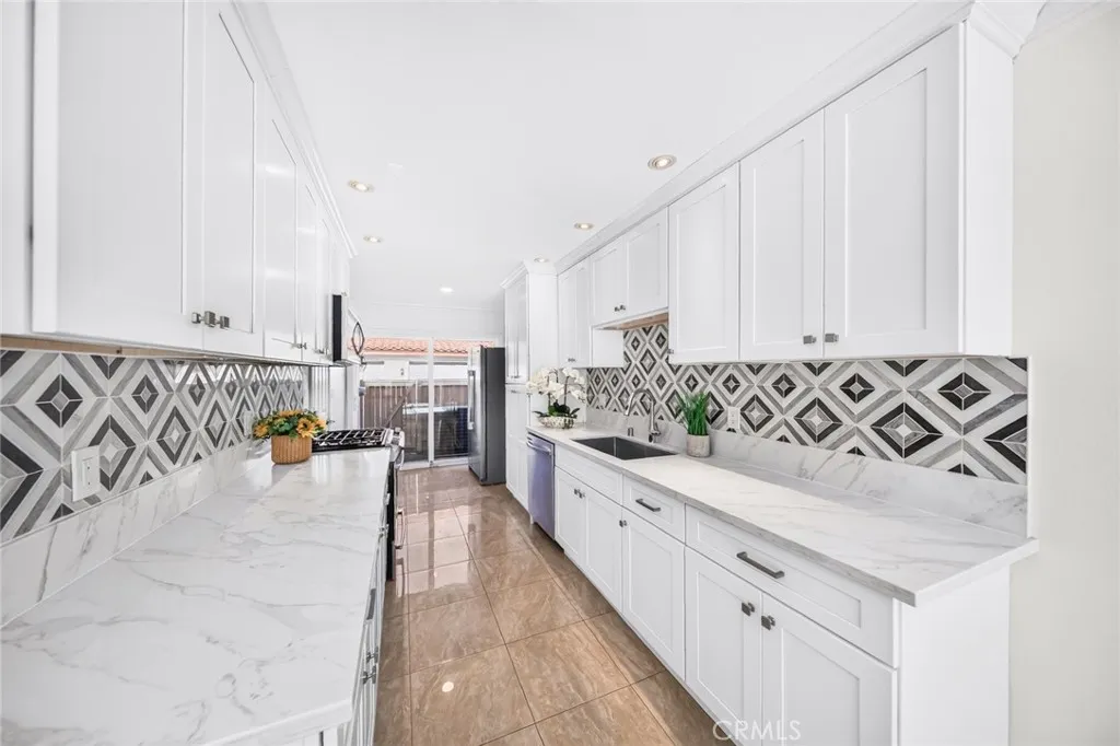 3442 Del Amo Blvd, Torrance, California 90503 — photo 4