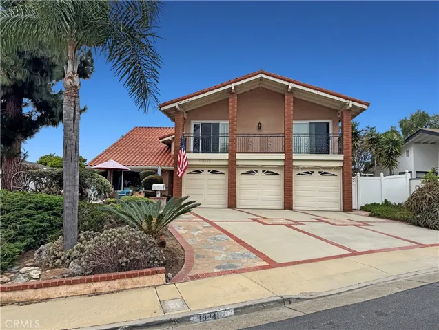 19441 Summer Breeze Lane, Huntington Beach, California 92648