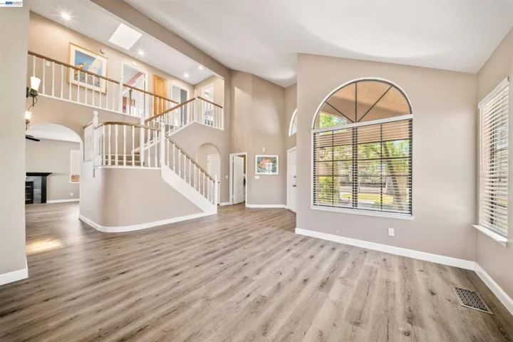 1915 Edgeview Way, Discovery Bay, California 94505
