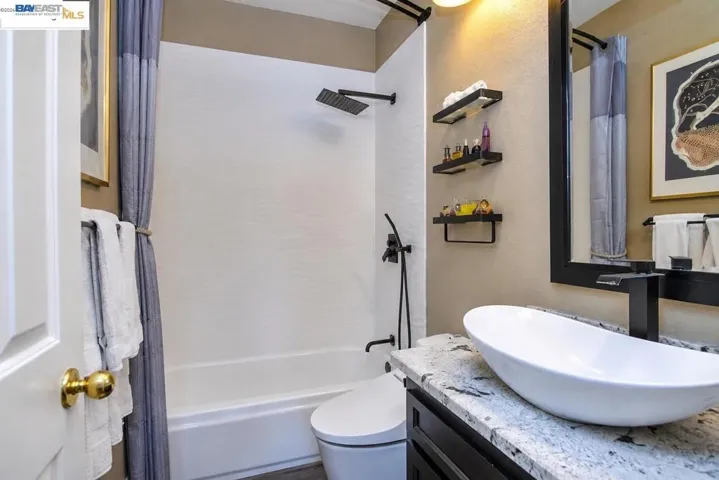 1915 Edgeview Way, Discovery Bay, California 94505