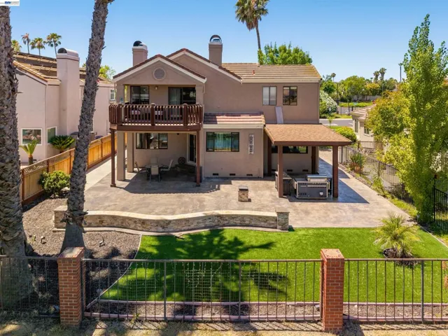 1915 Edgeview Way, Discovery Bay, California 94505