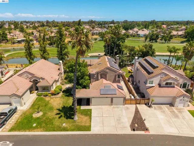 1915 Edgeview Way, Discovery Bay, California 94505