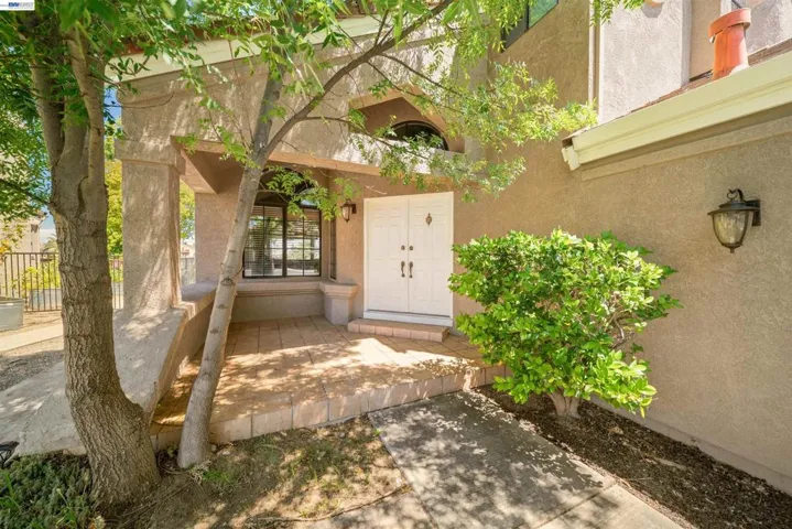 1915 Edgeview Way, Discovery Bay, California 94505