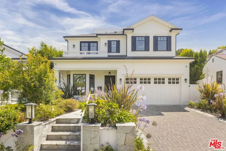 981 Amherst Avenue, Los Angeles, California 90049