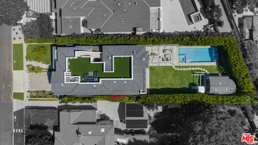 981 Amherst Avenue, Los Angeles, California 90049