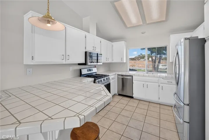 35962 52nd E, Palmdale, California 93552