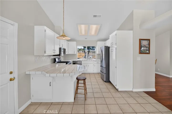 35962 52nd E, Palmdale, California 93552