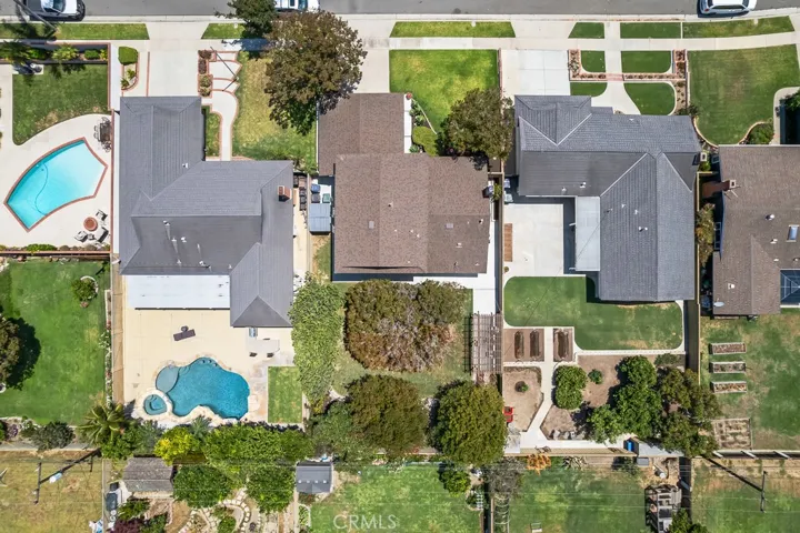 9673 Nightingale Avenue, Fountain Valley, California 92708