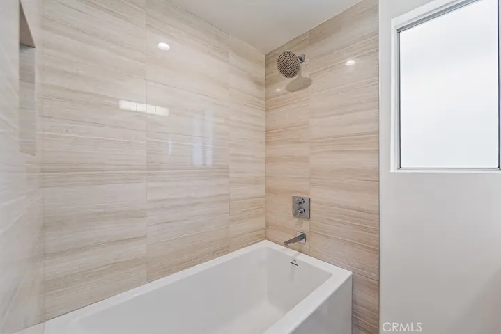 9673 Nightingale Avenue, Fountain Valley, California 92708