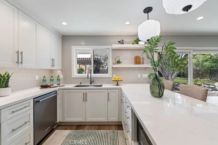 9673 Nightingale Avenue, Fountain Valley, California 92708