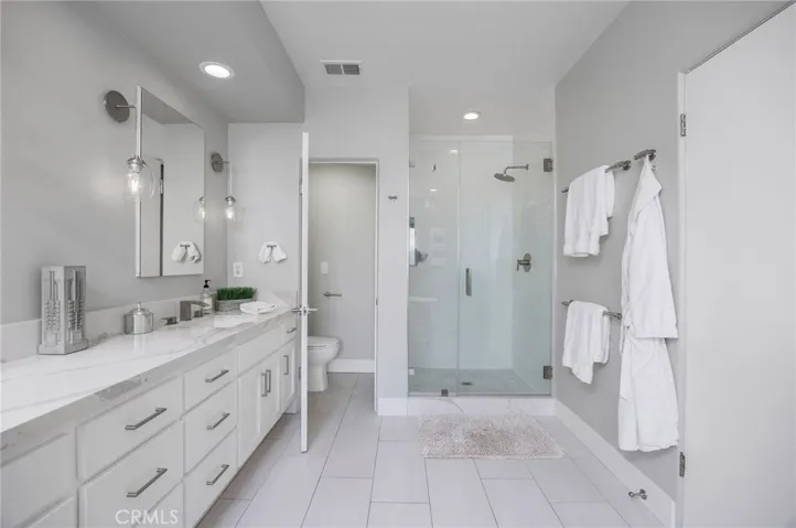 647 2nd Street, Hermosa Beach, California 90254