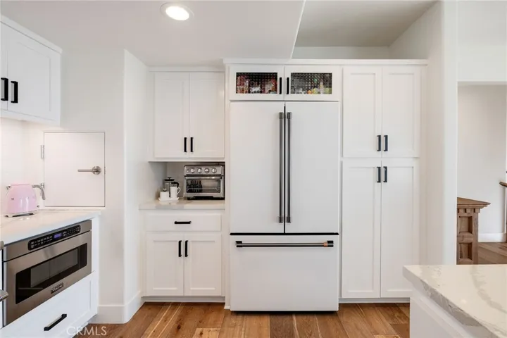 647 2nd Street, Hermosa Beach, California 90254