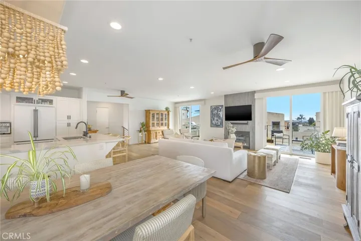 647 2nd Street, Hermosa Beach, California 90254