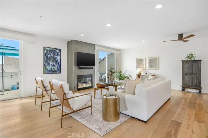 647 2nd Street, Hermosa Beach, California 90254