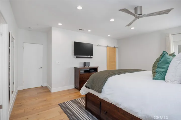 647 2nd Street, Hermosa Beach, California 90254