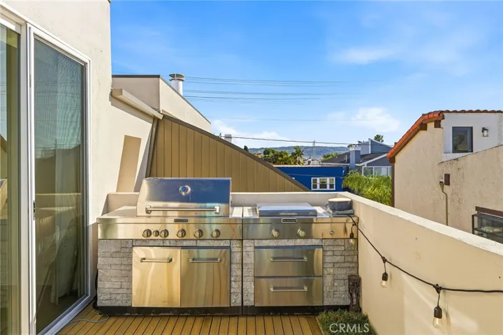 647 2nd Street, Hermosa Beach, California 90254
