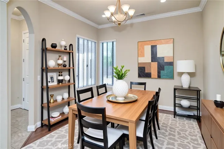 Virtual Staged Dining Room_Design option 1