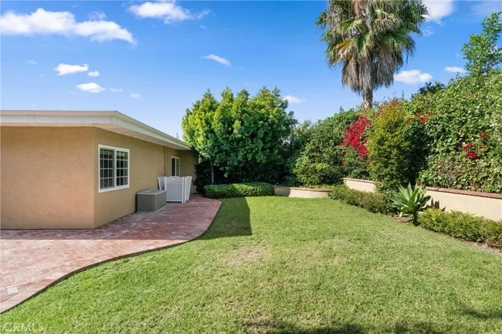 19012 Antioch, Irvine, California 92603