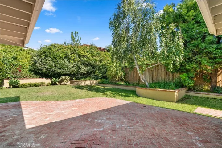 19012 Antioch, Irvine, California 92603